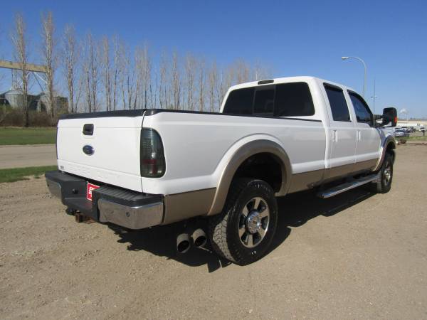 2011 FORD F350 CREW CAB - LONG BOX (8ft) - 4WD - DIESEL - LARIAT for sale in Moorhead, ND – photo 5