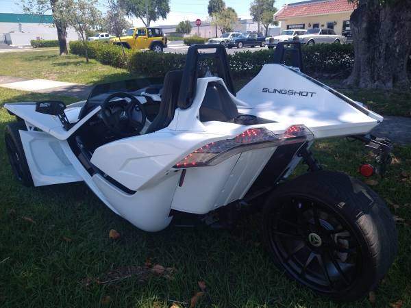 Polaris slingshot great condition - - by dealer for sale in Boca Raton, FL – photo 4