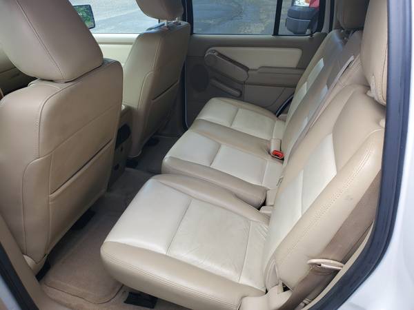 2009 Ford Explorer - cars & trucks - by owner - vehicle automotive... for sale in Bloomfield, CT – photo 7