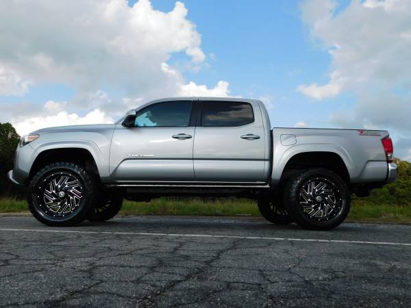 3.5" LIFTED 16 TOYOTA TACOMA SR5 CREW 4X4 20X10 NEW 33X12.50 AT'S!!!... for sale in KERNERSVILLE, SC – photo 9
