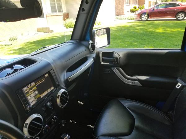 2015 Jeep Wrangler Unlimited Sahara for sale in Lincoln, NE – photo 17