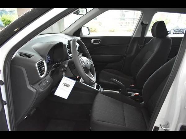 2021 Hyundai Venue SE SE Crossover - - by dealer for sale in Vancouver, OR – photo 12