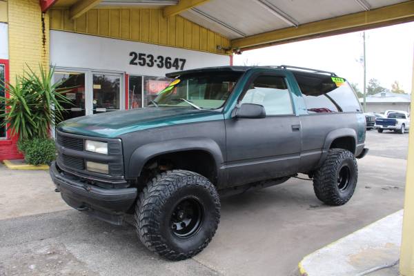 👍1996 Chevy Tahoe Lifted Buy-Here Pay-Here - cars & trucks - by... for sale in Jacksonville, FL – photo 4