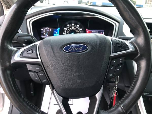2013 Ford Fusion SE - cars & trucks - by dealer - vehicle automotive... for sale in Cedar Falls, IA – photo 17