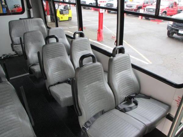 2014 Ford Econoline E350 ** 14 PASSENGER ** WHEEL CHAIR, HANDICAPPED... for sale in South Amboy, NY – photo 20