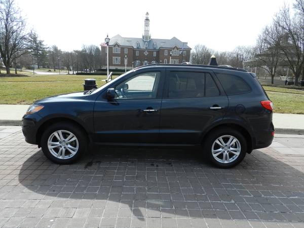 2010 Hyundai Santa Fe Limited Southern Owned & Loaded 197 Month for sale in Carmel, IN – photo 2