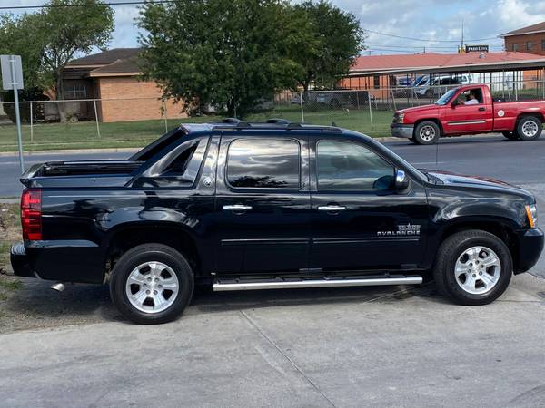2013 Avalanche Black Diamond Edition 1, 500 Down! W A C - cars & for sale in Brownsville, TX – photo 4