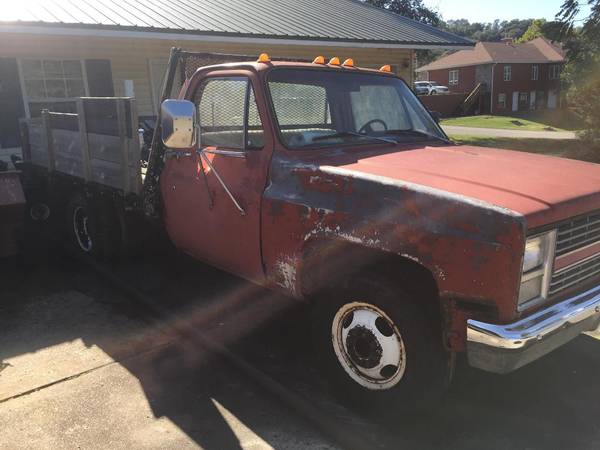 1981 GMC 3500 4x2 Dump Bed for sale in Holiday Island, AR – photo 2