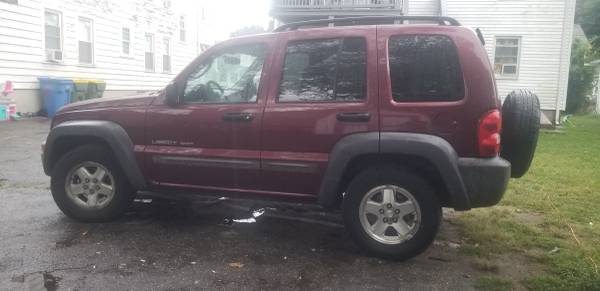 2004 jeep liberty for sale in Prospect, CT – photo 4