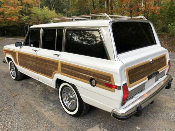 1988 *Jeep* *Grand Wagoneer* *Woody Wagon* White - cars & trucks -... for sale in Johnstown , PA – photo 9