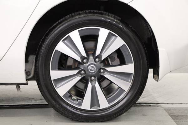 HEATED SEATS - CAMERA White 2016 Nissan Leaf SV ZEV Hatchback for sale in Clinton, AR – photo 18