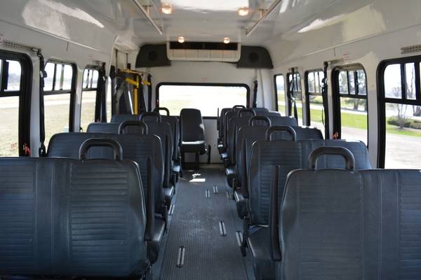 2012 Ford E-450 22 Passenger Paratransit Shuttle Bus for sale in Crystal Lake, IL – photo 14