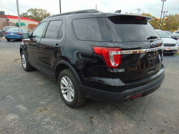 2017 Ford Explorer Base - cars & trucks - by dealer - vehicle... for sale in Highland, IL – photo 3