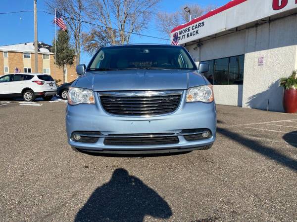 2013 Chrysler Town and Country Touring 4dr Mini Van -We Finance... for sale in Crystal, ND – photo 2