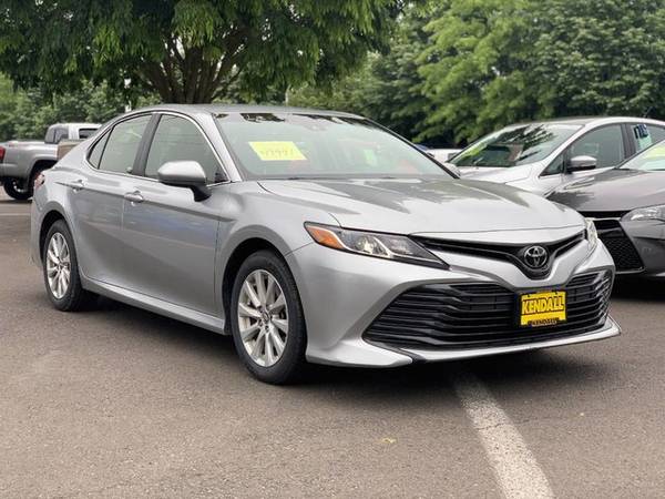 2018 Toyota Camry Celestial Silver Metallic Priced to SELL!!! for sale in Eugene, OR – photo 3