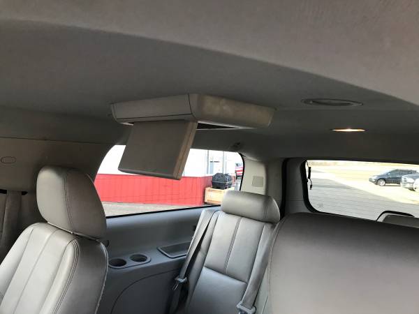 Rust free 2014 Chevy Suburban - - by dealer - vehicle for sale in Eau Claire, WI – photo 13
