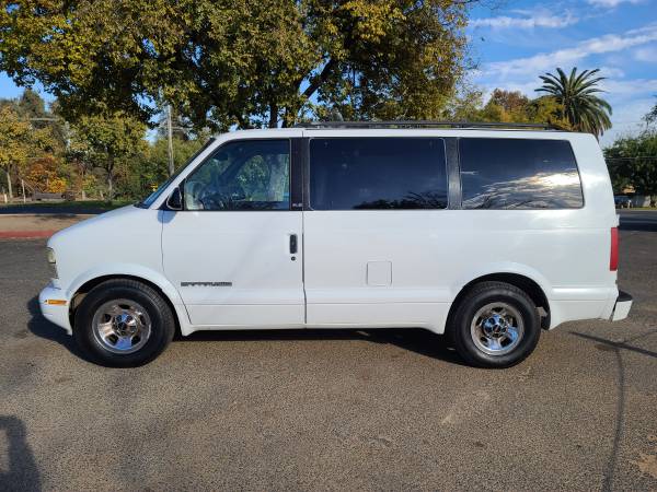 1999 GMC Safari AWD 3dr Extended Mini Van ** ONE OWNER** - cars &... for sale in Modesto, CA – photo 4
