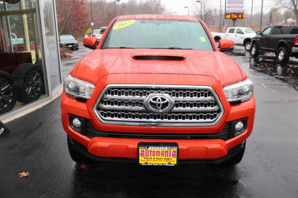 2017 Toyota Tacoma SR5 Double Cab Long Bed V6 6AT 4WD - Best Deal on... for sale in Hooksett, RI – photo 9