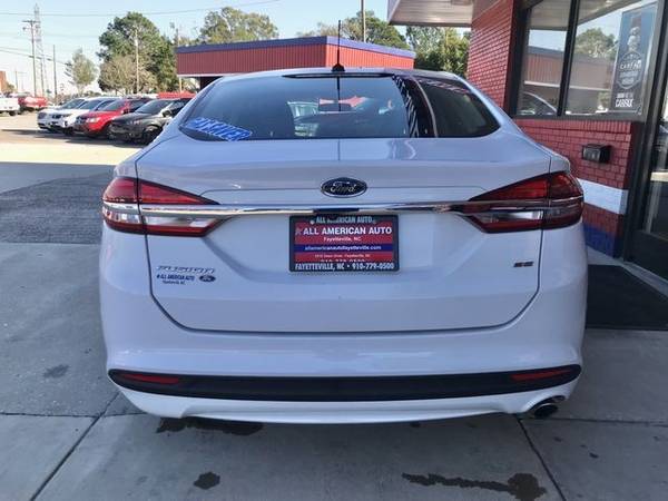 2018 Ford Fusion SE Sedan 4D - cars & trucks - by dealer - vehicle... for sale in Cumberland, NC – photo 5
