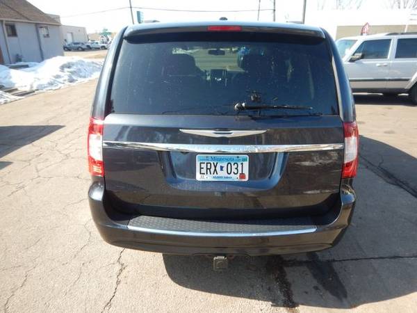 2013 Chrysler Town & Country Touring - Must Sell! Special Deal! for sale in Oakdale, MN – photo 4