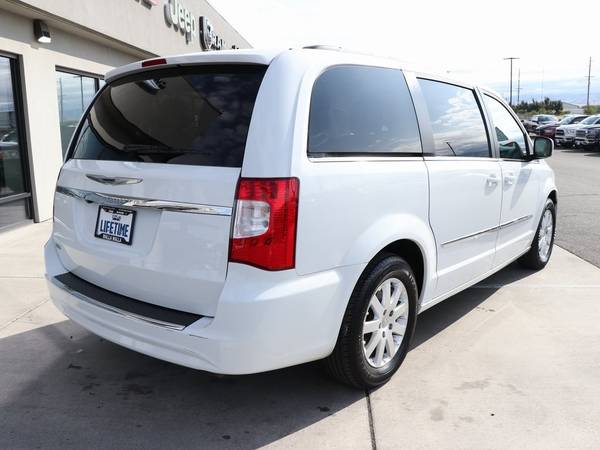 2016 Chrysler Town & Country Touring Passenger Van for sale in Walla Walla, WA – photo 6