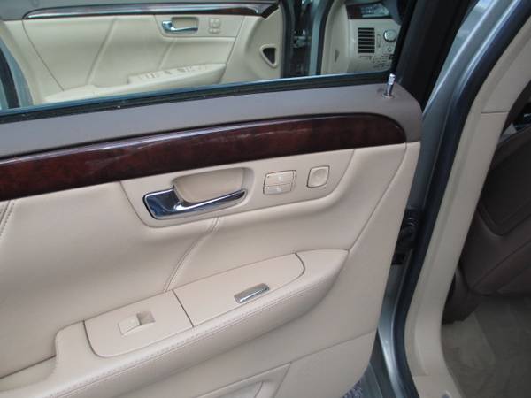 2006 CADILLAC DTS LUXIII - - by dealer - vehicle for sale in Youngstown, OH – photo 10