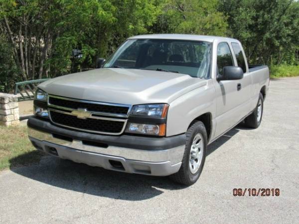 2007 Chevrolet Silverado 1500 Classic 2WD Ext Cab 143.5" Work Truck for sale in Cleburne, TX – photo 2