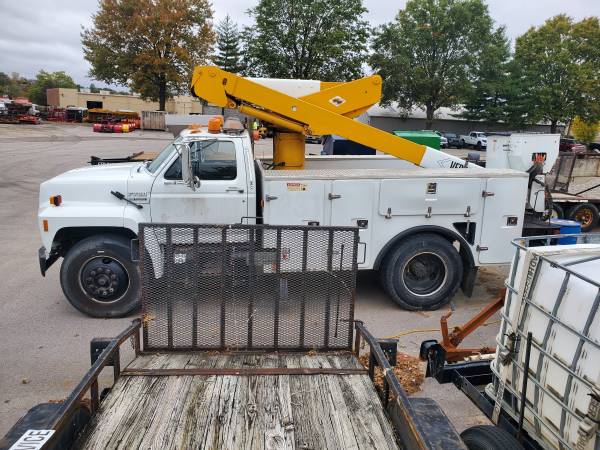 1991 F-700 bucket truck - cars & trucks - by owner - vehicle... for sale in Fenton, MO – photo 3