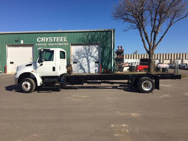 2015 International 4300 Lo Pro Chassis - - by dealer for sale in Lake Crystal, MN – photo 3