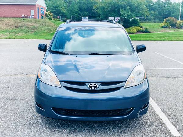 2008 Toyota Sienna 157k - cars & trucks - by owner - vehicle... for sale in Tyngsboro, MA – photo 2