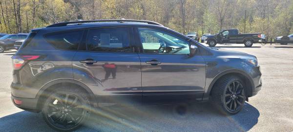 2018 FORD ESCAPE SE - - by dealer - vehicle automotive for sale in Barre, VT – photo 6