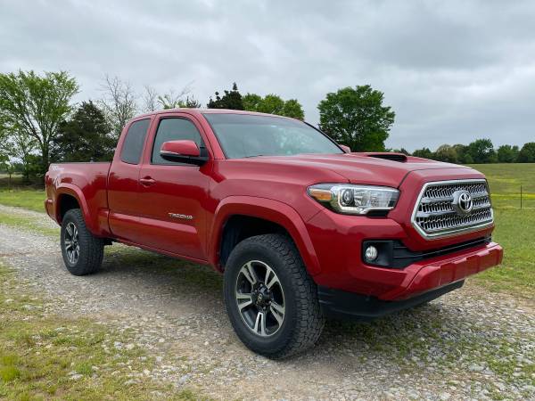 2016 Toyota Tacoma TRD Sport STK 1116 - - by dealer for sale in Indianola, OK – photo 8