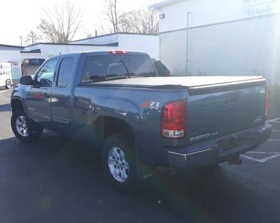 2010 GMC Sierra 1500 SLE - (Streeters-Open 7 Days A Week!!!) - cars... for sale in queensbury, NY – photo 7