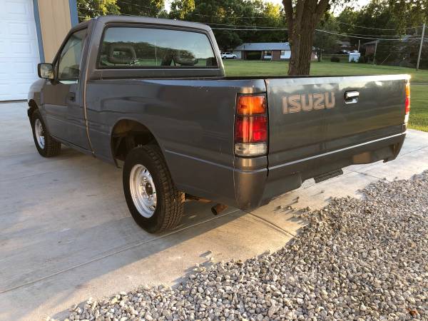 1992 Isuzu Pick-up truck - - by dealer - vehicle for sale in Lincoln, NE – photo 2