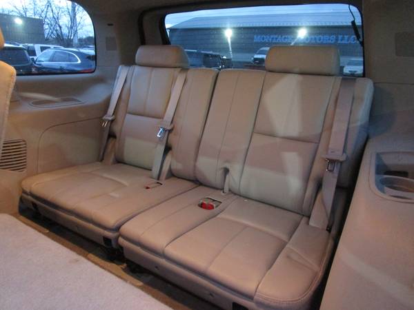 2009 GMC YUKON SLT - CLEAN CAR FAX - AS IS TRADED VEHICLE - 3RD ROW... for sale in Scranton, PA – photo 13
