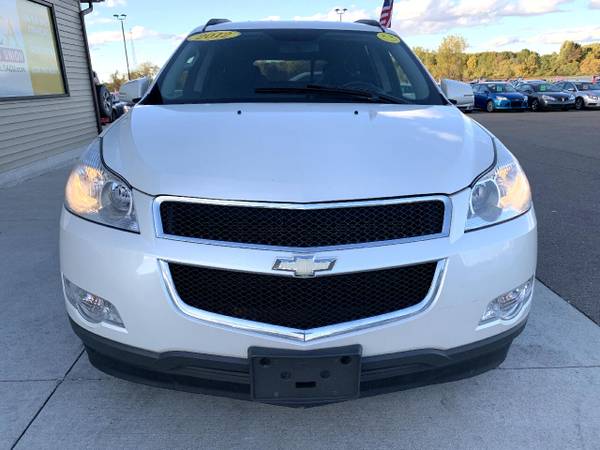 2012 Chevrolet Traverse AWD 4dr LT w/1LT - cars & trucks - by dealer... for sale in Chesaning, MI – photo 2