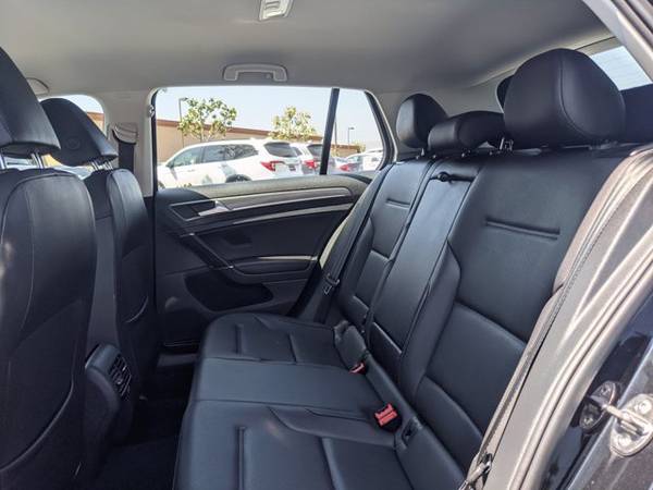 2018 Volkswagen e-Golf SEL Premium SKU: JW906979 Hatchback - cars & for sale in Valencia, CA – photo 18