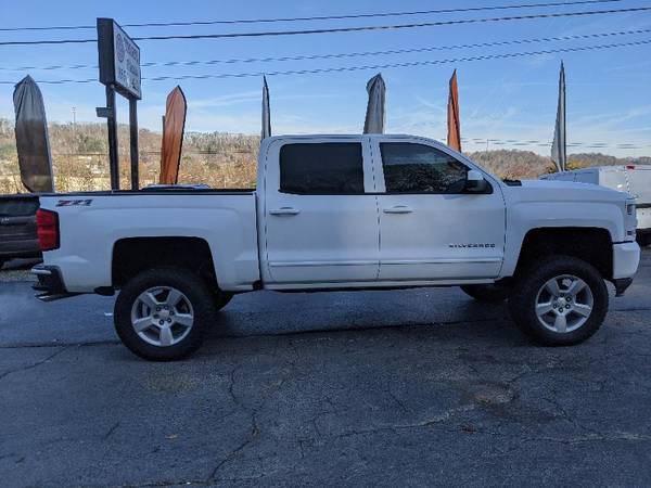 2016 Chevrolet Silverado 1500 LT Crew Cab 4WD - cars & trucks - by... for sale in Knoxville, NC – photo 8