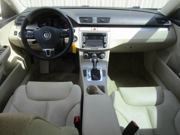 2010 Volkswagen Passat Komfort - - by dealer - vehicle for sale in Wilmington, OH – photo 12