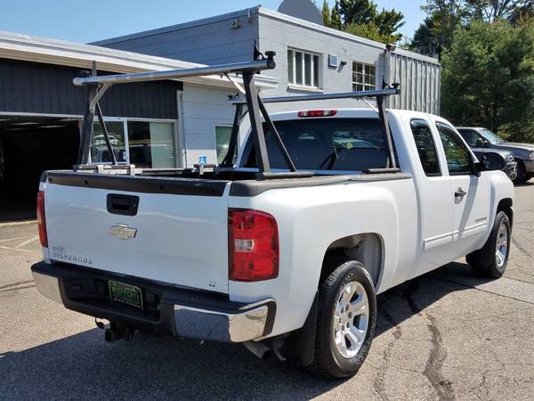 2009 Chevy Silverado 1500 LT Ext Cab 4WD, 162K, 5.3L V8, Tow, AC, CD for sale in Belmont, ME – photo 3