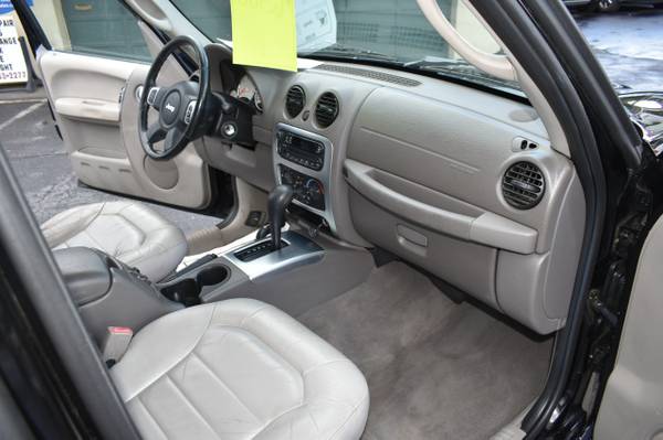 2004 Jeep Liberty Renegade 4WD for sale in Mount Joy, PA – photo 21