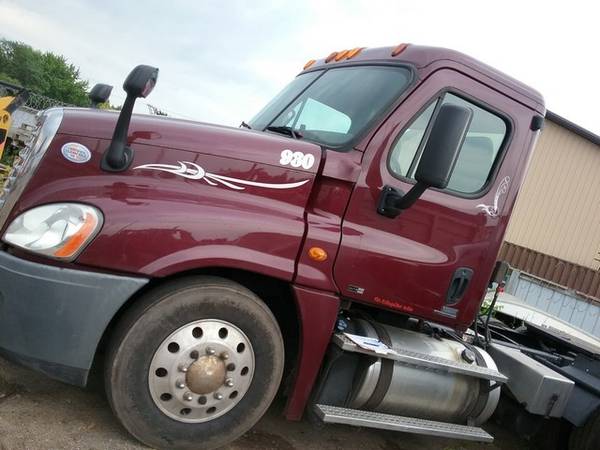 2012 Freightliner Cascadia 125 T/A Day Cab RTR# 9073196-01 for sale in ST Cloud, MN