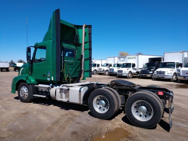 2014 Volvo VNL64T300 Day Cab Tractor #84004JS - cars & trucks - by... for sale in Fond Du Lac, WI – photo 5