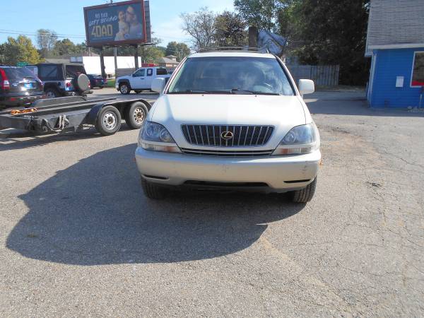 99 Lexus RX300 AWD. Runs and Drives Excellent. Great Condition. for sale in Kalamazoo, MI – photo 2