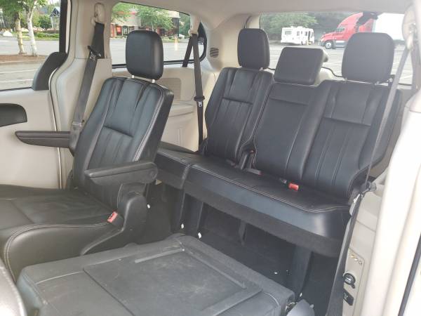 CHRYSLER TOWN & COUNTRY, NEW TRANSMISSION. SERVICED, WARRANTY - cars... for sale in Pacific, WA – photo 21