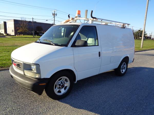 2005 GMC Safari Cargo 3dr Extended Only 50K Miles - cars & trucks -... for sale in Palmyra, NJ, 08065, District Of Columbia – photo 3