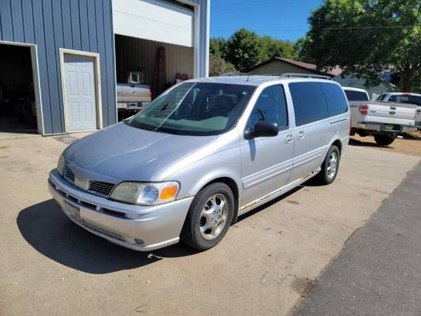 2002 Oldsmobile Silhouette GLS - cars & trucks - by dealer - vehicle... for sale in Inwood, SD – photo 2