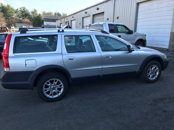 2007 Volvo XC70 2.5T Wagon 4D - AWD - 93k miles - cars & trucks - by... for sale in Hanson, Ma, MA – photo 5