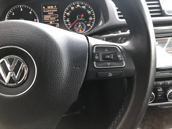 2014 VW Volkswagen Passat TDI SEL Premium sedan Candy White for sale in Jerome, ID – photo 22