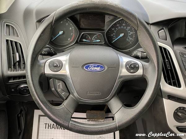 2014 Ford Focus SE Automatic Hatchback 5 Door Red 80K Miles - cars & for sale in Belmont, VT – photo 19